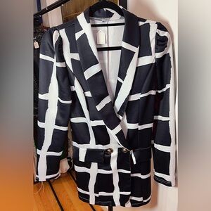 Chic Black and White Grid Blazer